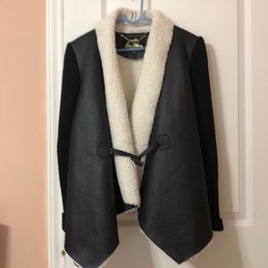 Sam Edelman Black Faux Leather Sherpa Jacket. M.